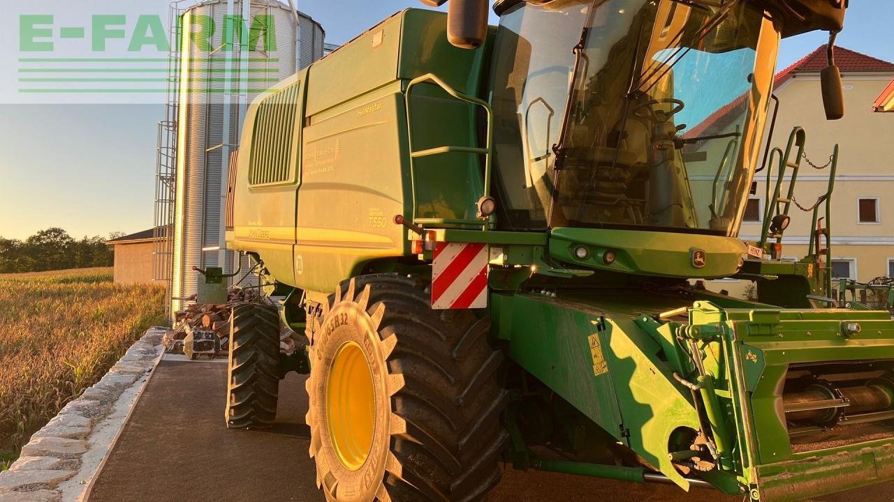 Mähdrescher del tipo John Deere T550 HM, Gebrauchtmaschine en REDLHAM (Imagen 4)