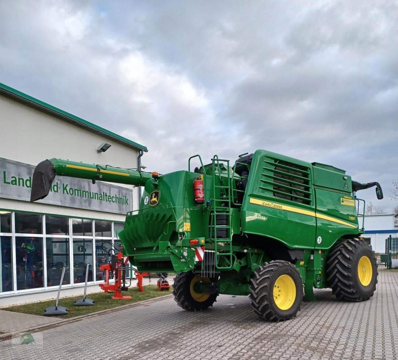 Mähdrescher Türe ait John Deere T550 HM, Neumaschine içinde Triebes (resim 3)