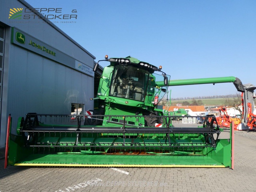 Mähdrescher del tipo John Deere T550 HM, Gebrauchtmaschine en Lauterberg/Barbis (Imagen 19)