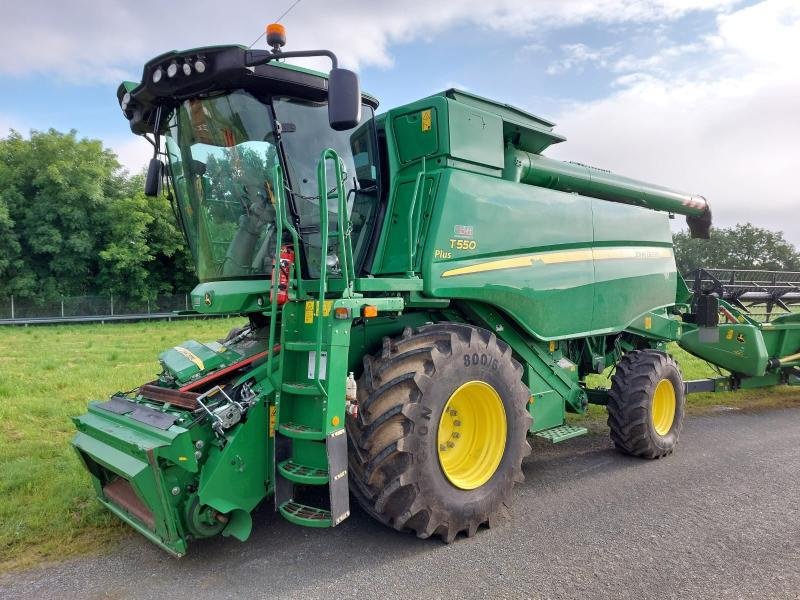 Mähdrescher van het type John Deere T550, Gebrauchtmaschine in ANTIGNY (Foto 8)