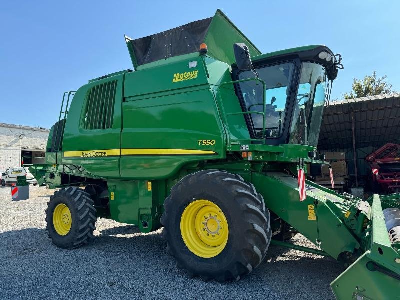 Mähdrescher des Typs John Deere T550, Gebrauchtmaschine in Wargnies Le Grand (Bild 3)