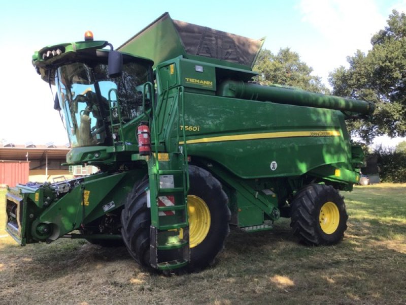 Mähdrescher от тип John Deere T560 + 725 Premium Flow, Gebrauchtmaschine в Sittensen (Снимка 1)