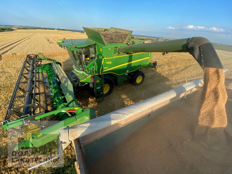 Mähdrescher del tipo John Deere T560 Hillmaster, Gebrauchtmaschine In Regensburg