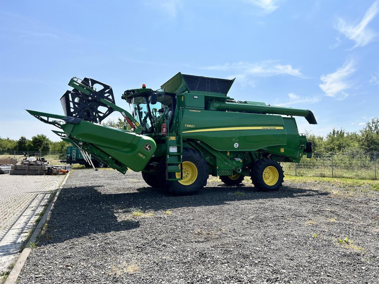 Mähdrescher типа John Deere T560 HM Demo, Gebrauchtmaschine в Niederkirchen (Фотография 4)