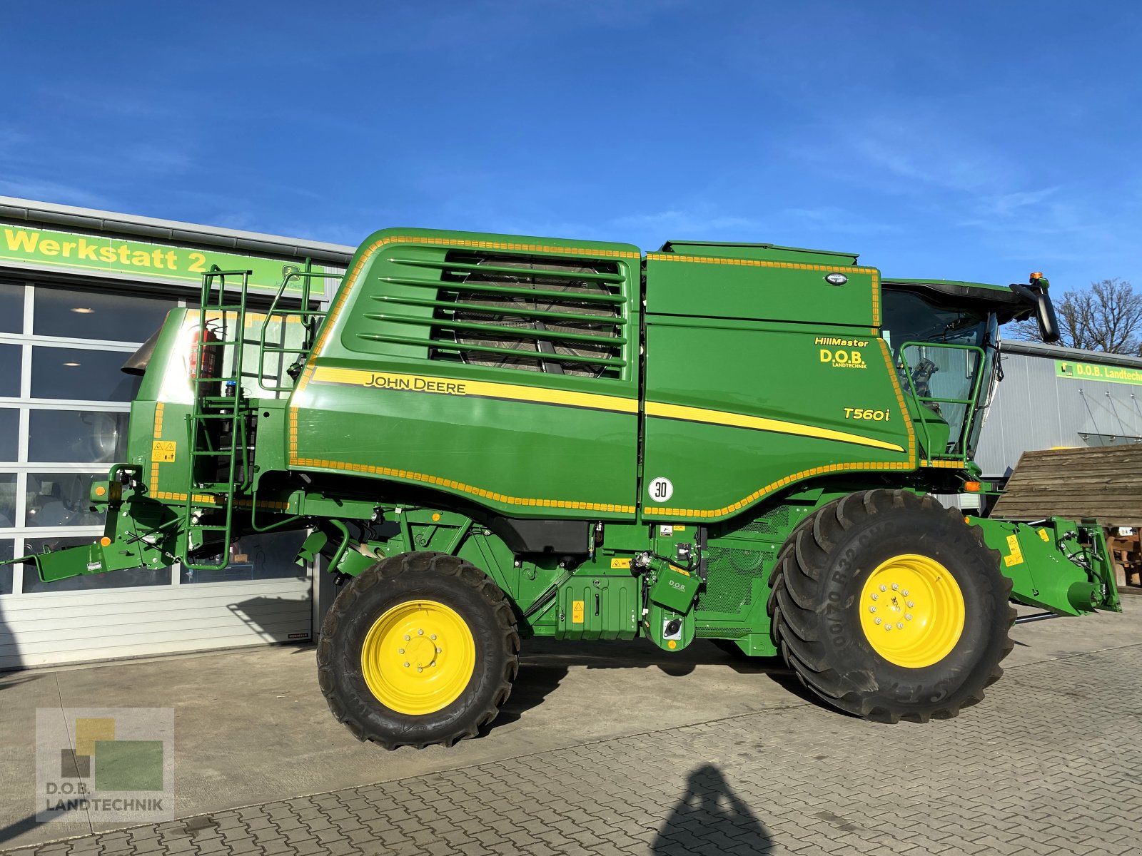 Mähdrescher van het type John Deere T560 HM HillMaster, Gebrauchtmaschine in Lauterhofen (Foto 8)