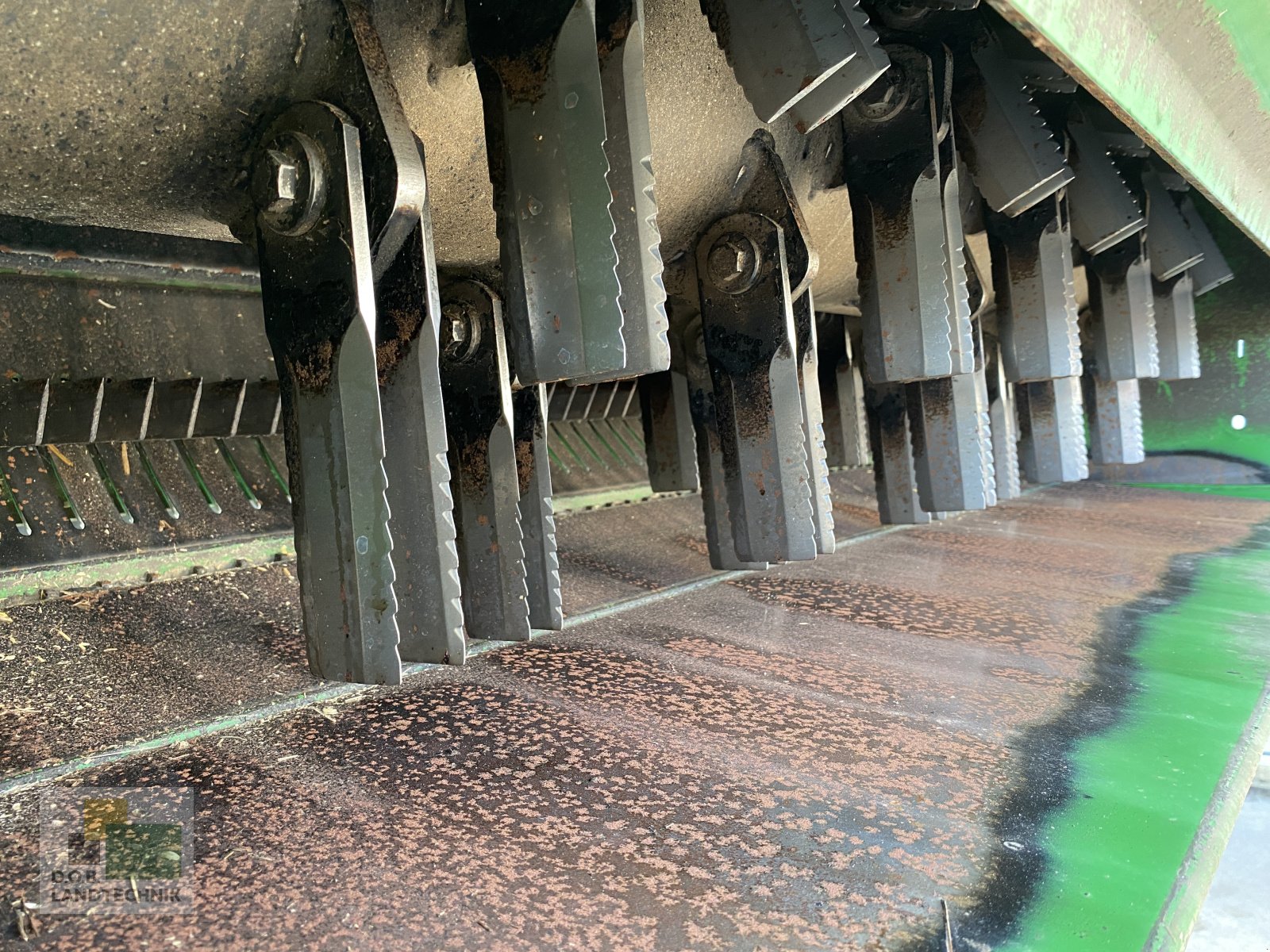 Mähdrescher van het type John Deere T560 HM HillMaster, Gebrauchtmaschine in Lauterhofen (Foto 16)