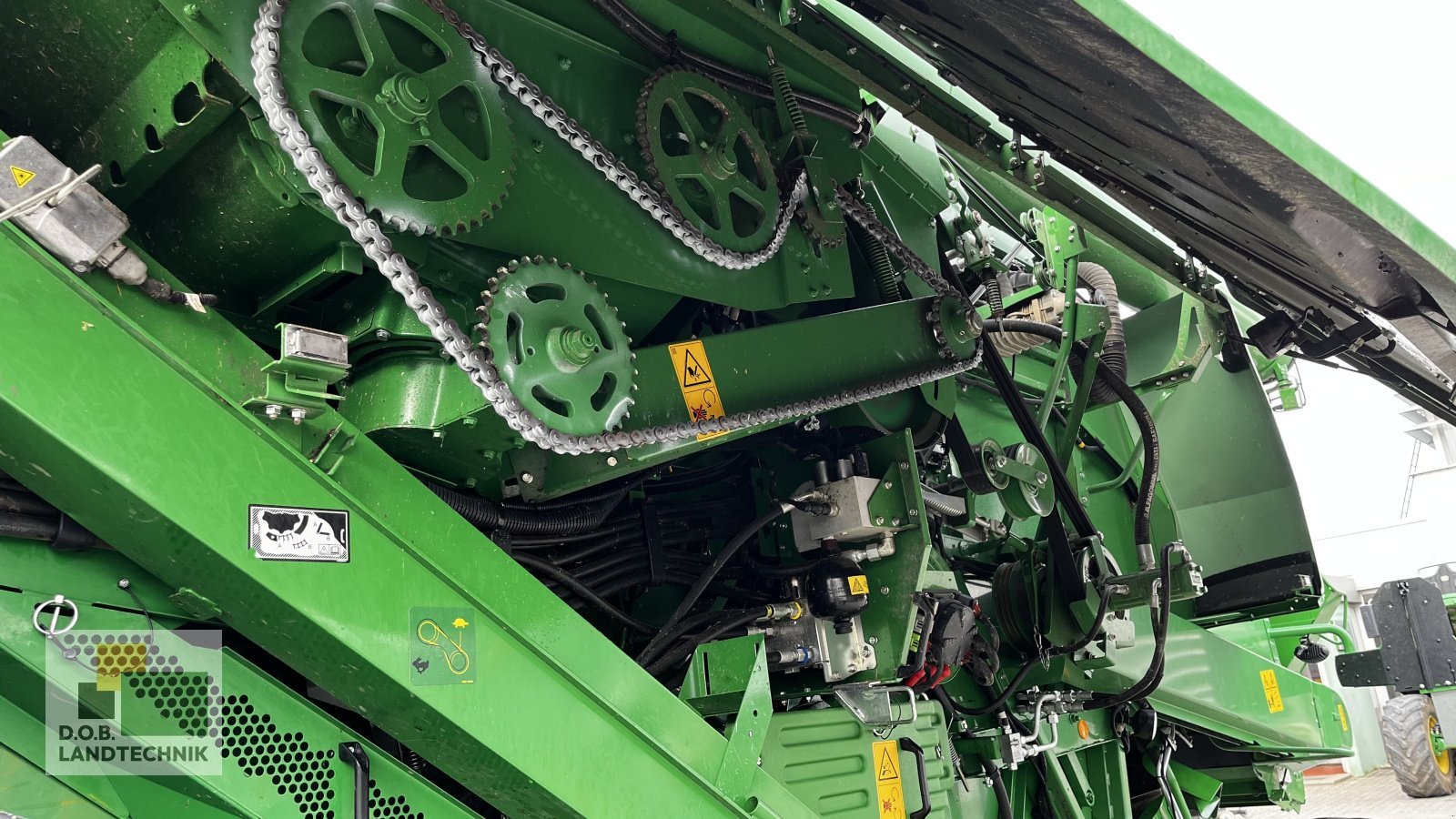 Mähdrescher del tipo John Deere T560 I HM, Gebrauchtmaschine In Langweid am Lech (Immagine 14)