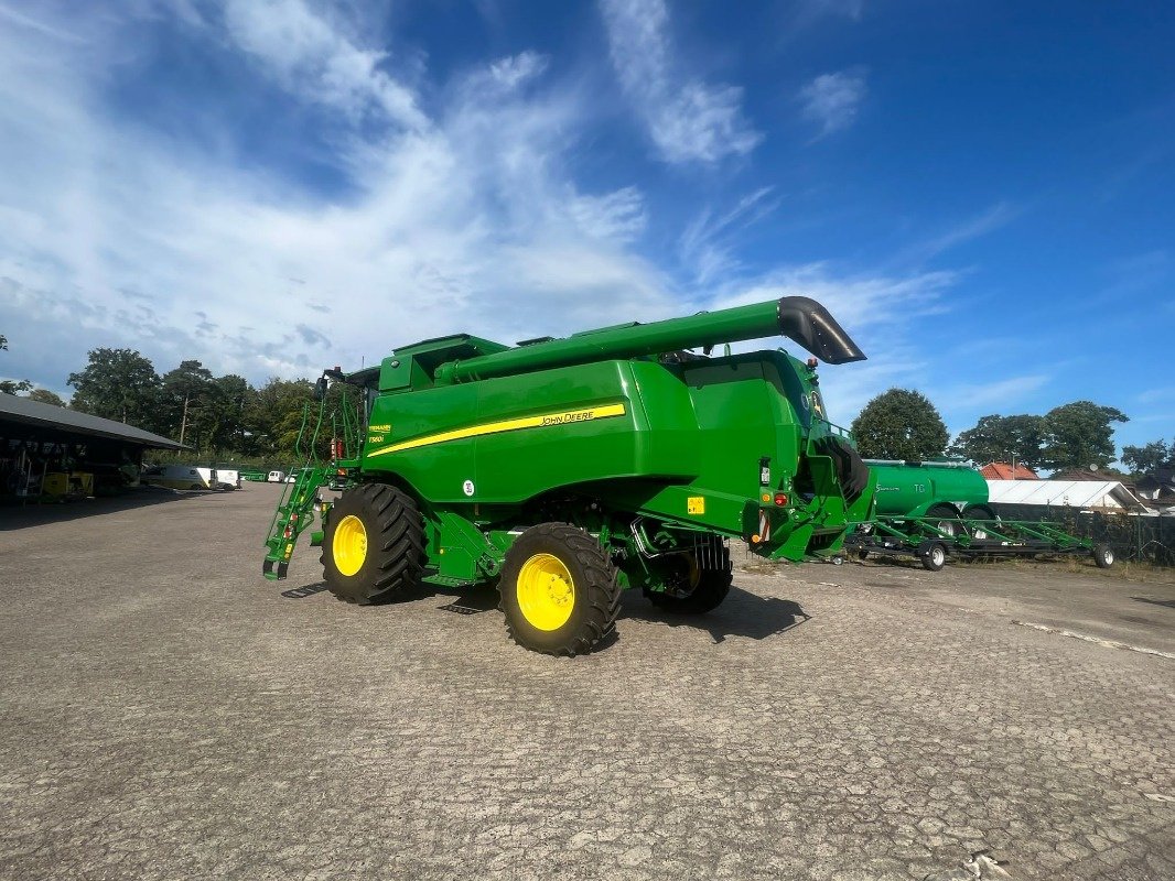 Mähdrescher of the type John Deere T560, Neumaschine in Sittensen (Picture 4)