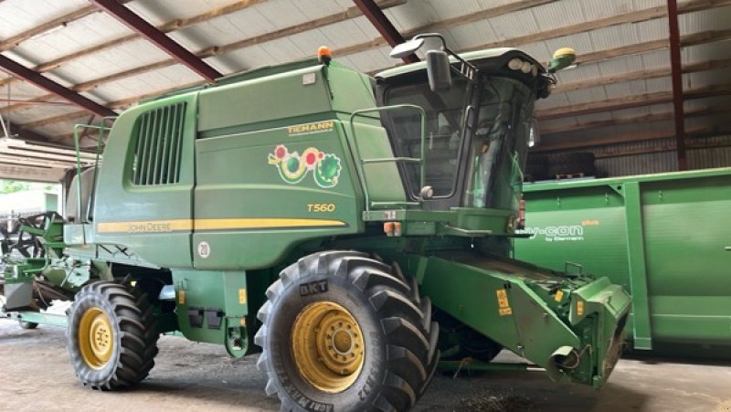 Mähdrescher des Typs John Deere T560, Gebrauchtmaschine in Sittensen (Bild 1)