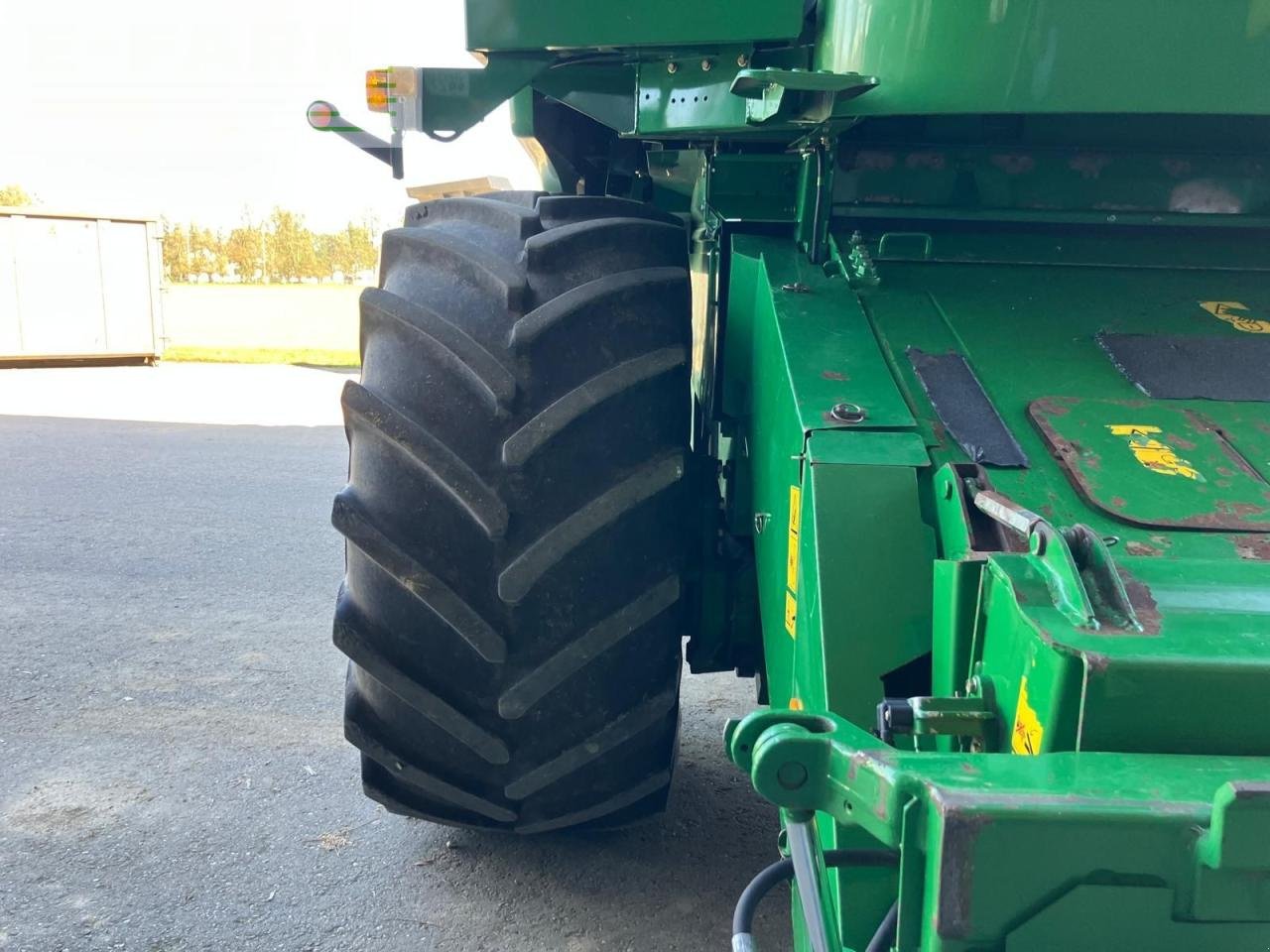 Mähdrescher of the type John Deere T560HM, Gebrauchtmaschine in REDLHAM (Picture 12)