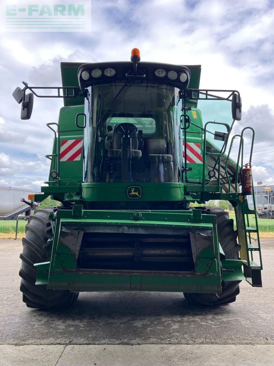 Mähdrescher del tipo John Deere T560HM, Gebrauchtmaschine en REDLHAM (Imagen 20)