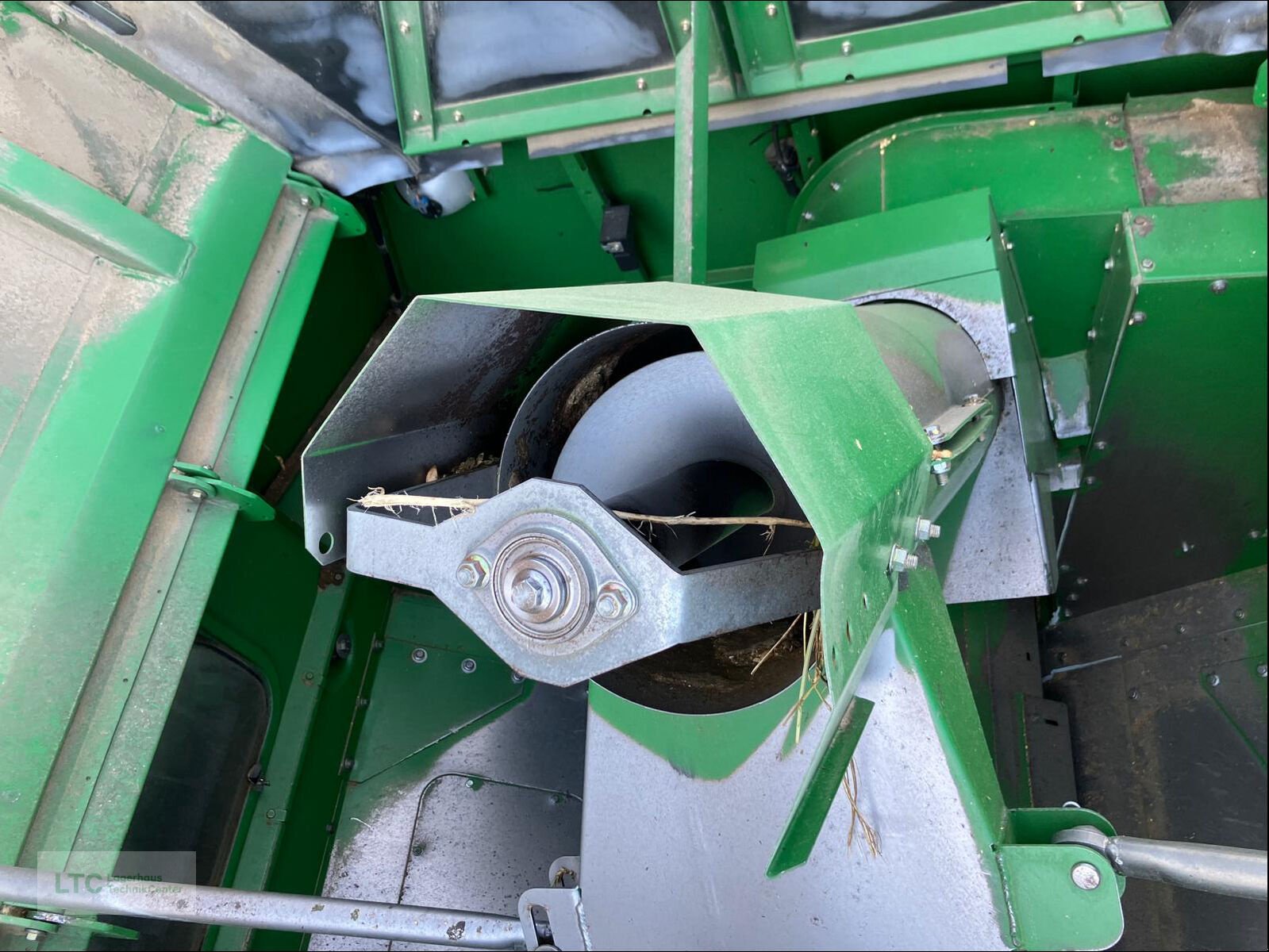 Mähdrescher des Typs John Deere T560HM, Gebrauchtmaschine in Redlham (Bild 18)