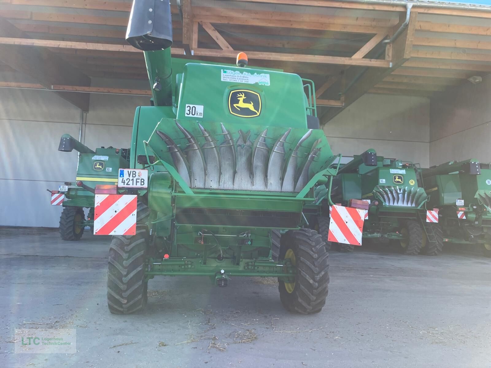 Mähdrescher van het type John Deere T560HM, Gebrauchtmaschine in Redlham (Foto 26)