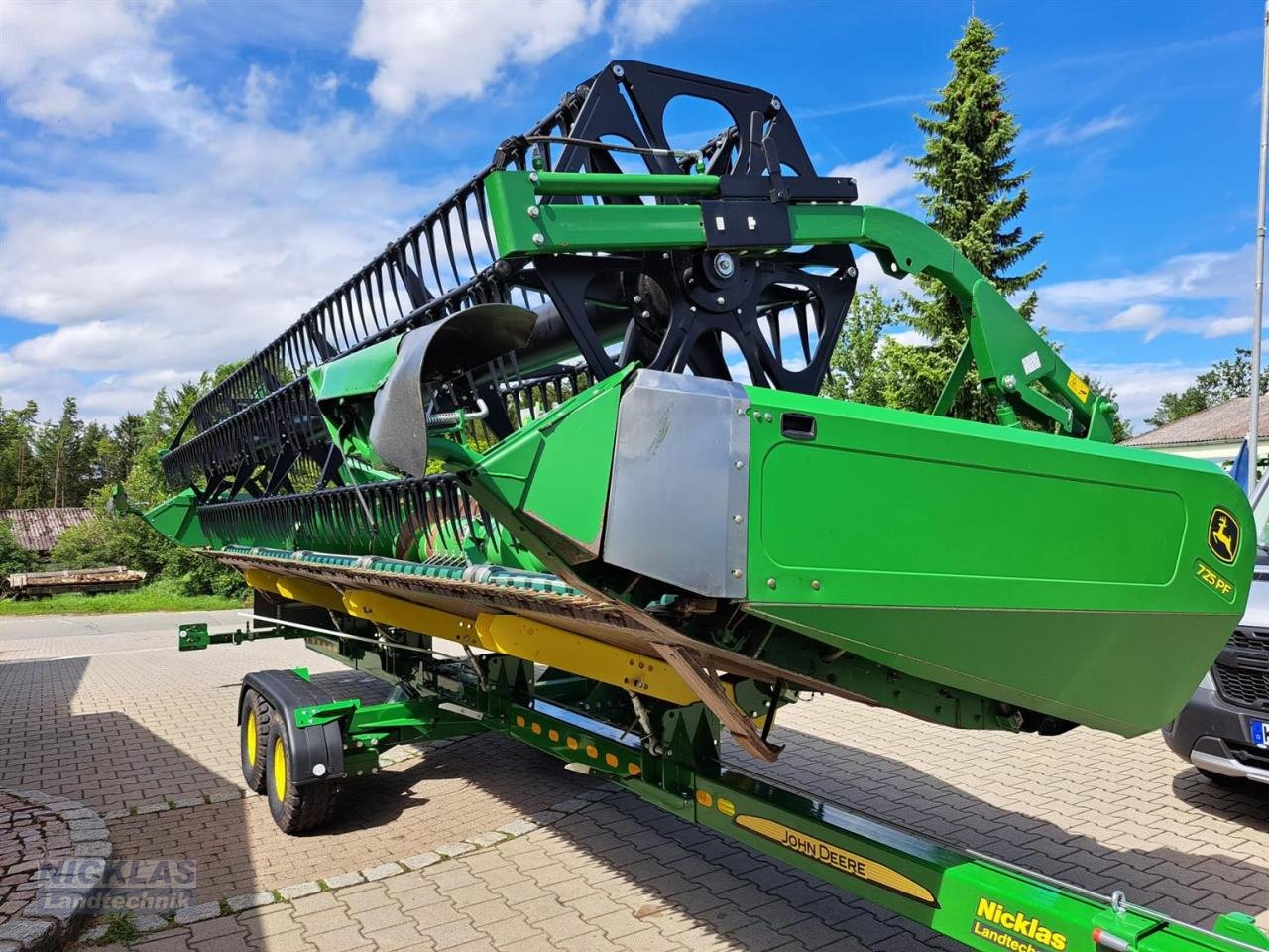 Mähdrescher del tipo John Deere T560i HM, Gebrauchtmaschine en Schirradorf (Imagen 10)