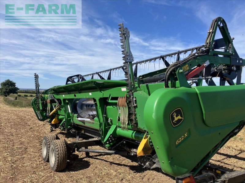 Mähdrescher van het type John Deere T560I, Gebrauchtmaschine in WILBERFOSS, YORK (Foto 1)