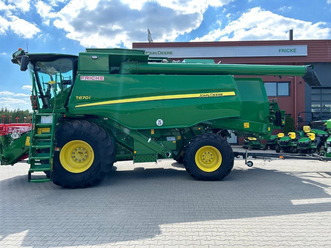 Mähdrescher tip John Deere T6 700, Neumaschine in Mrągowo (Poză 7)