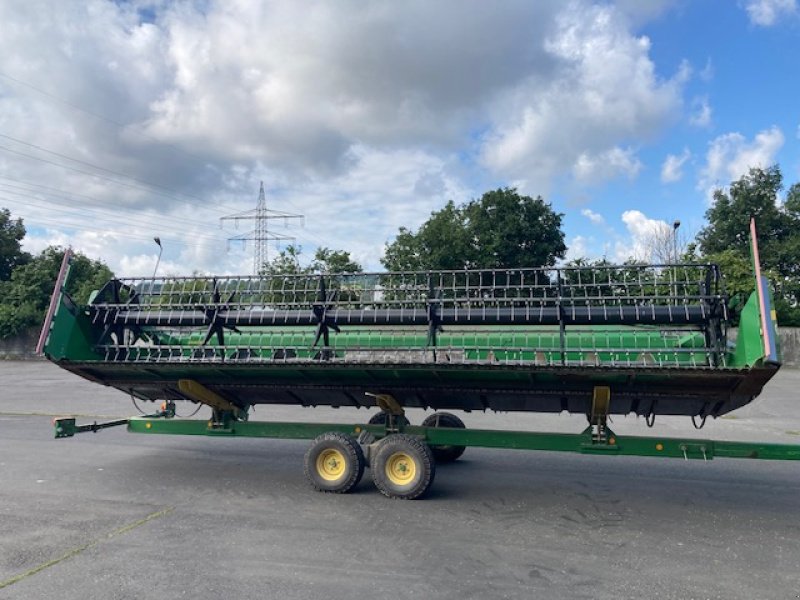 Mähdrescher van het type John Deere T660 Hilmaster, Gebrauchtmaschine in Bebra (Foto 15)