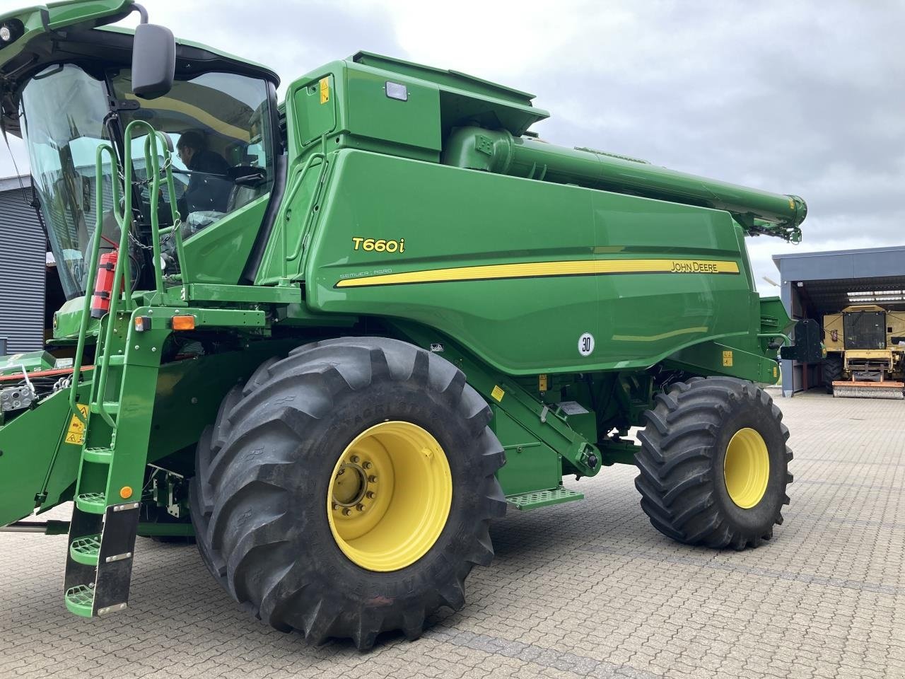 Mähdrescher of the type John Deere T660 I mejetærsker, Gebrauchtmaschine in Herning (Picture 6)