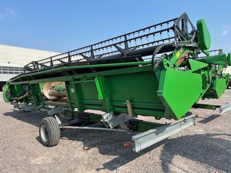 Mähdrescher van het type John Deere T660 i, Gebrauchtmaschine in Landsberg (Foto 10)