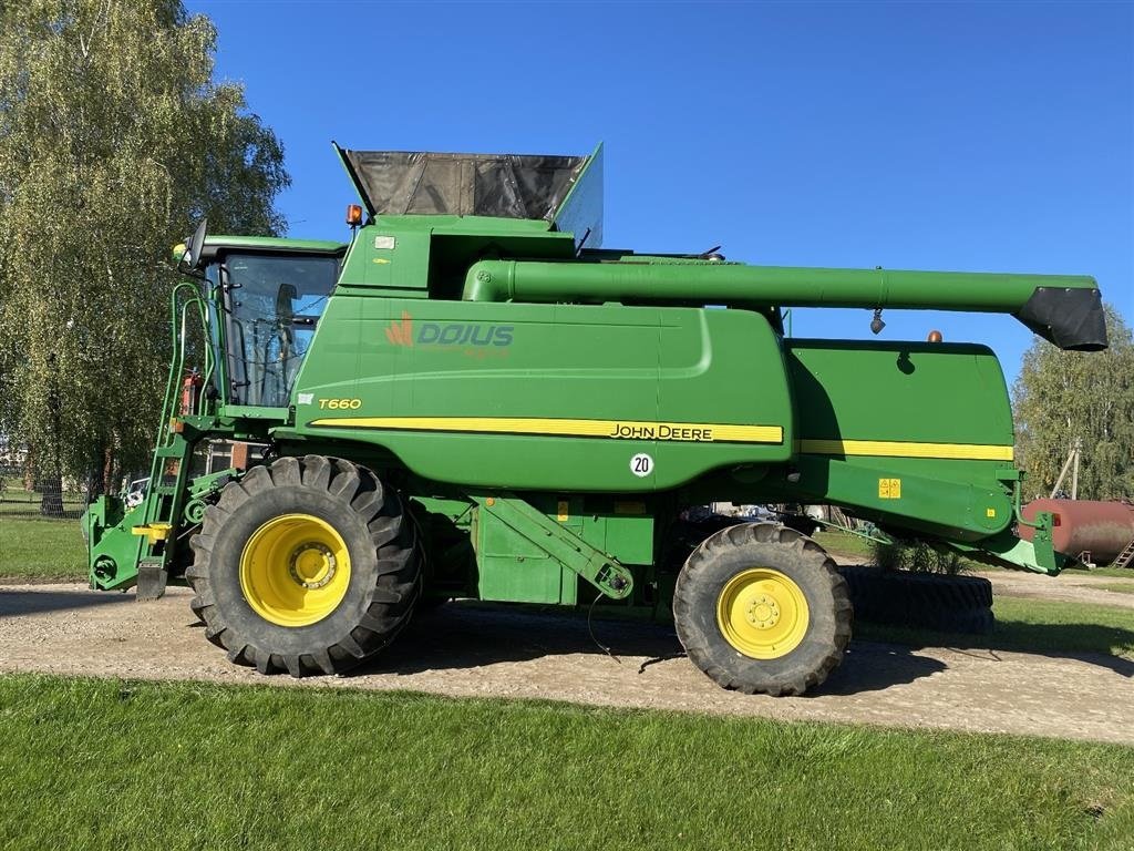 Mähdrescher van het type John Deere T660 Incl. Skærebord og vogn. StarFire 3000 GPS. Ring til Ulrik på 40255544. Jeg snakker Jysk, tysk og engelsk., Gebrauchtmaschine in Kolding (Foto 1)