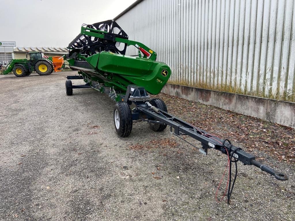 Mähdrescher typu John Deere T660 MY22 ProD 30, Gebrauchtmaschine v Neubrandenburg (Obrázok 16)