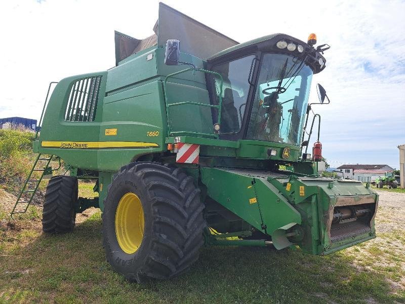 Mähdrescher typu John Deere T660, Gebrauchtmaschine v VERDUN (Obrázek 3)