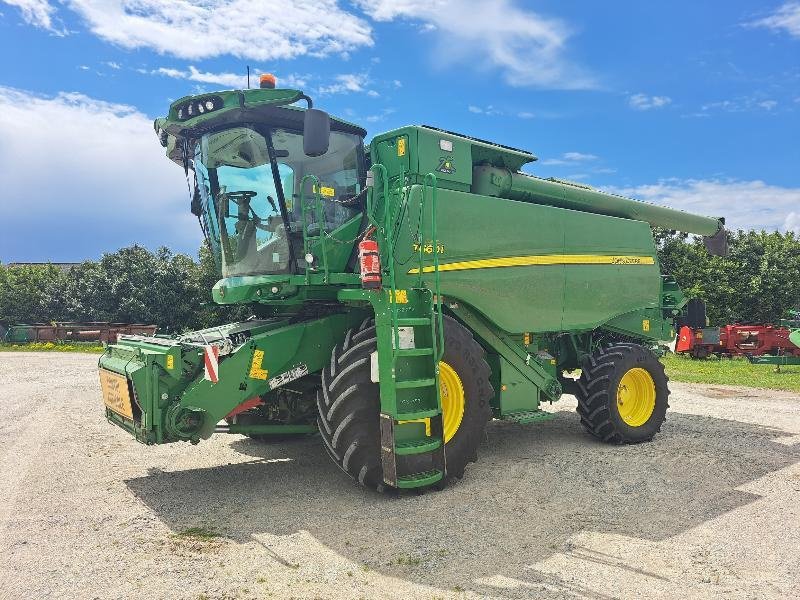 Mähdrescher типа John Deere T660, Gebrauchtmaschine в SAINT GENEST D'AMBIERE (Фотография 2)