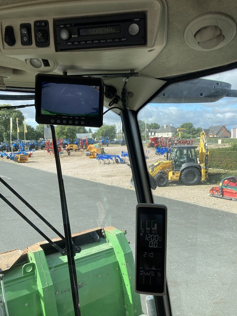 Mähdrescher del tipo John Deere T660, Gebrauchtmaschine In TREMEUR (Immagine 7)