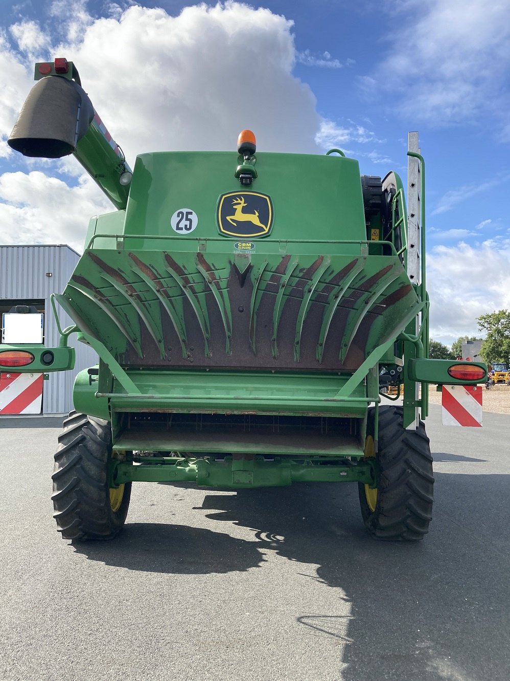 Mähdrescher van het type John Deere T660, Gebrauchtmaschine in TREMEUR (Foto 5)