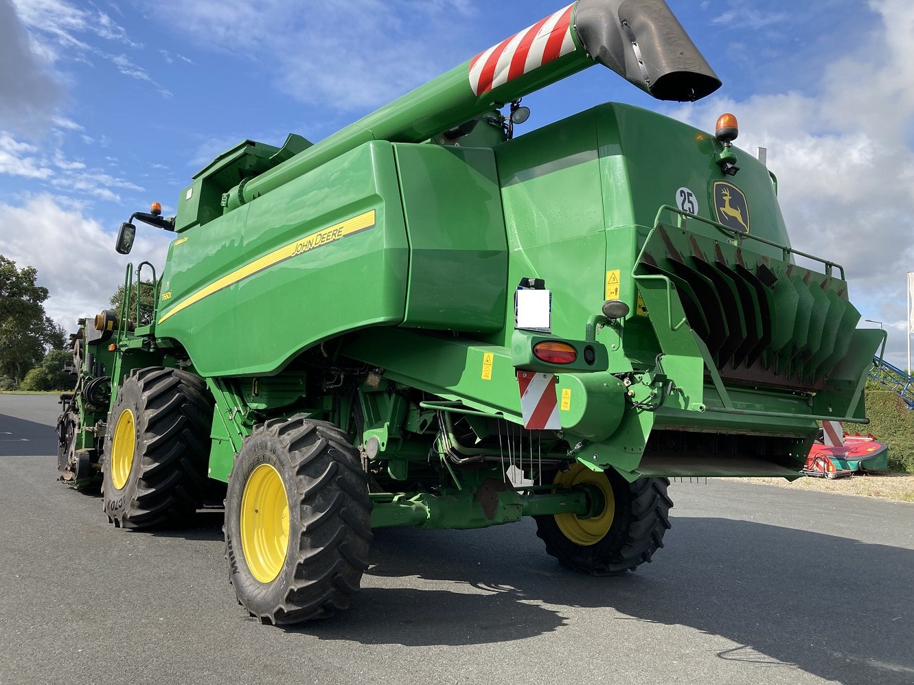 Mähdrescher van het type John Deere T660, Gebrauchtmaschine in TREMEUR (Foto 4)