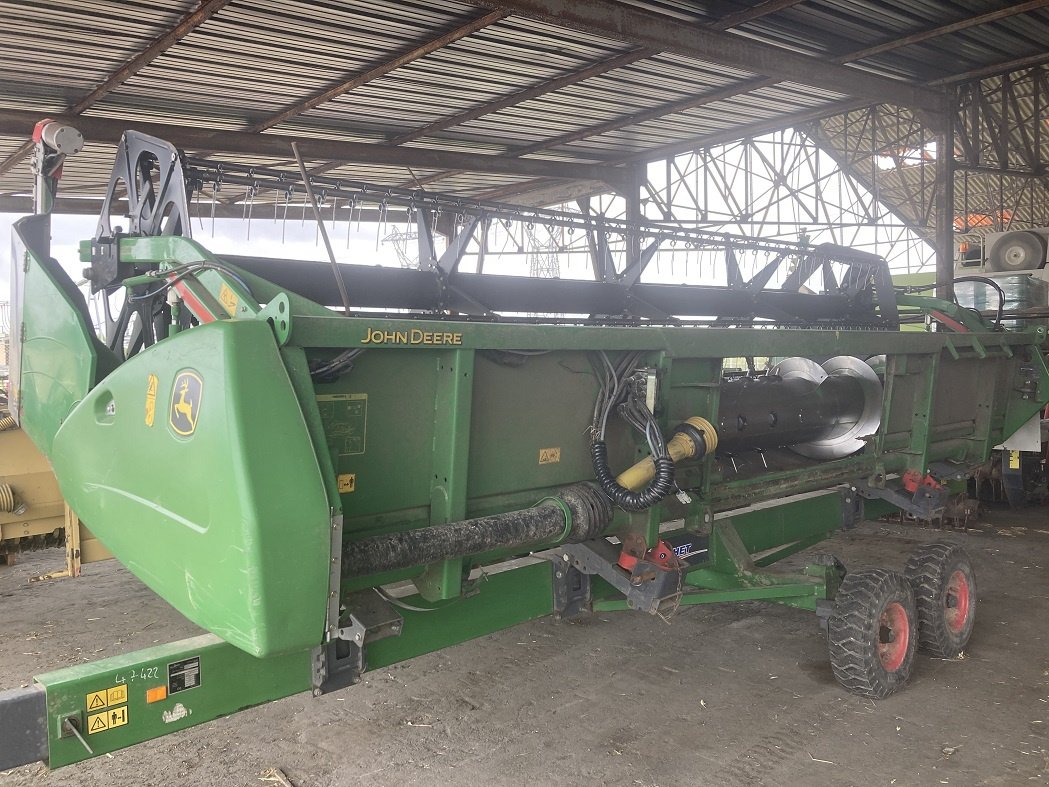 Mähdrescher van het type John Deere T660, Gebrauchtmaschine in TREMEUR (Foto 8)