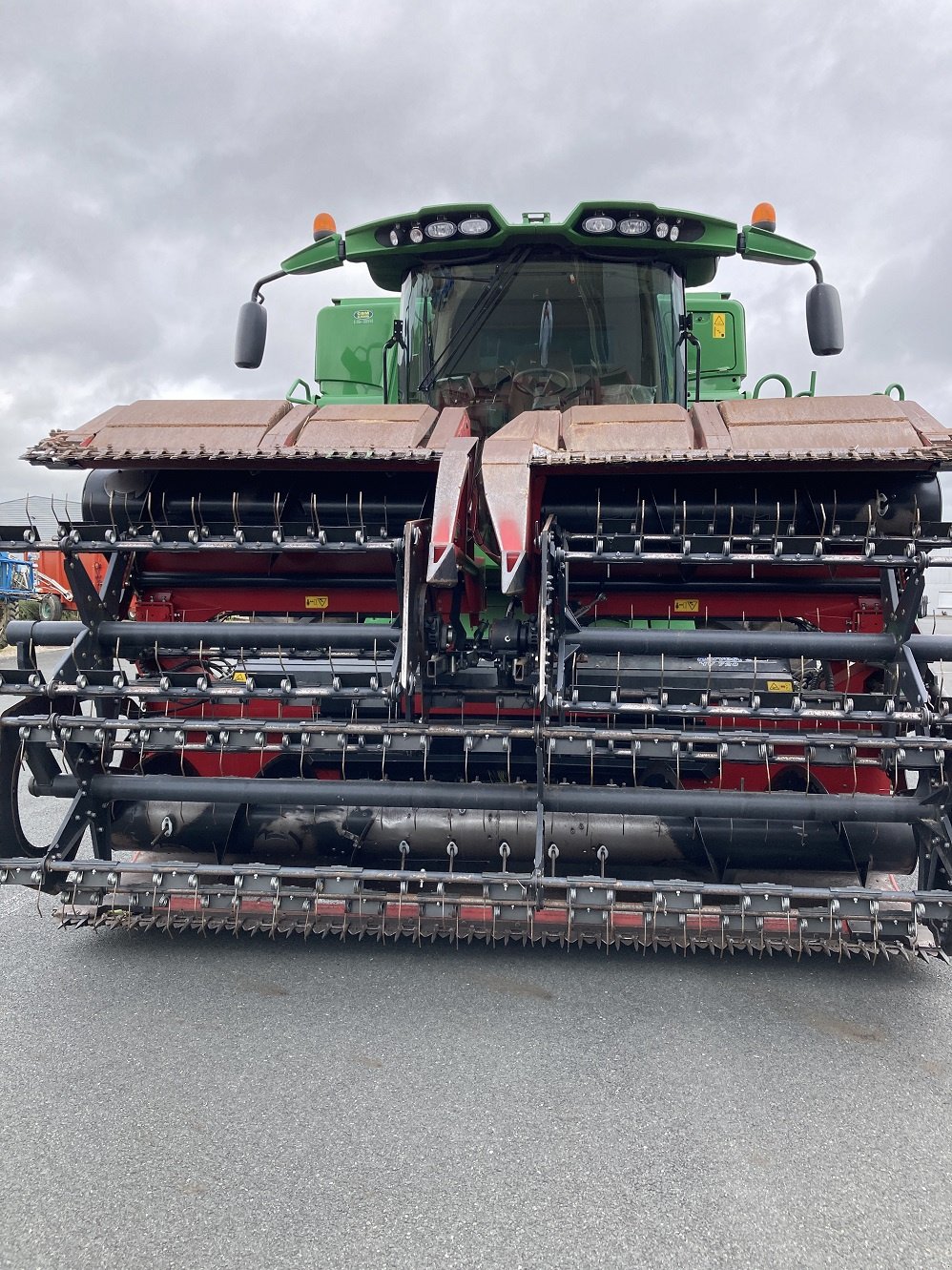 Mähdrescher van het type John Deere T660, Gebrauchtmaschine in TREMEUR (Foto 3)