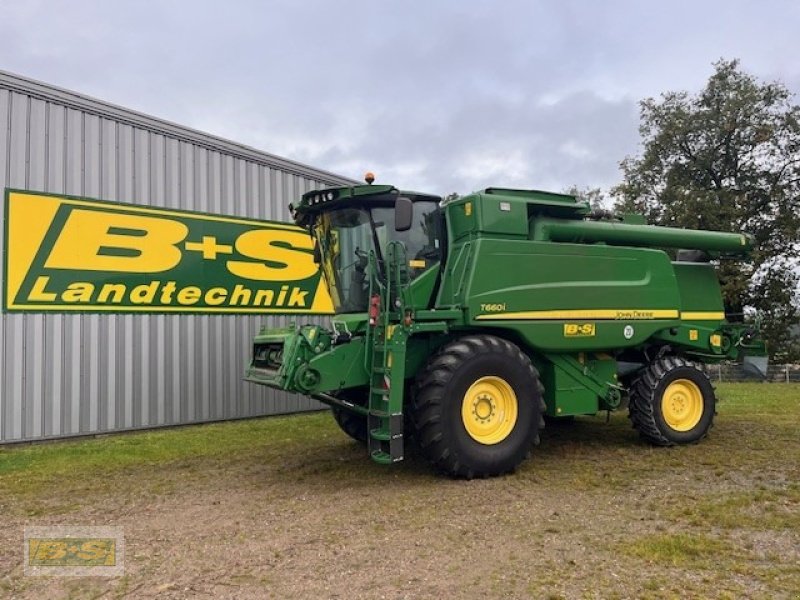 Mähdrescher типа John Deere T660, Gebrauchtmaschine в Neustadt Dosse