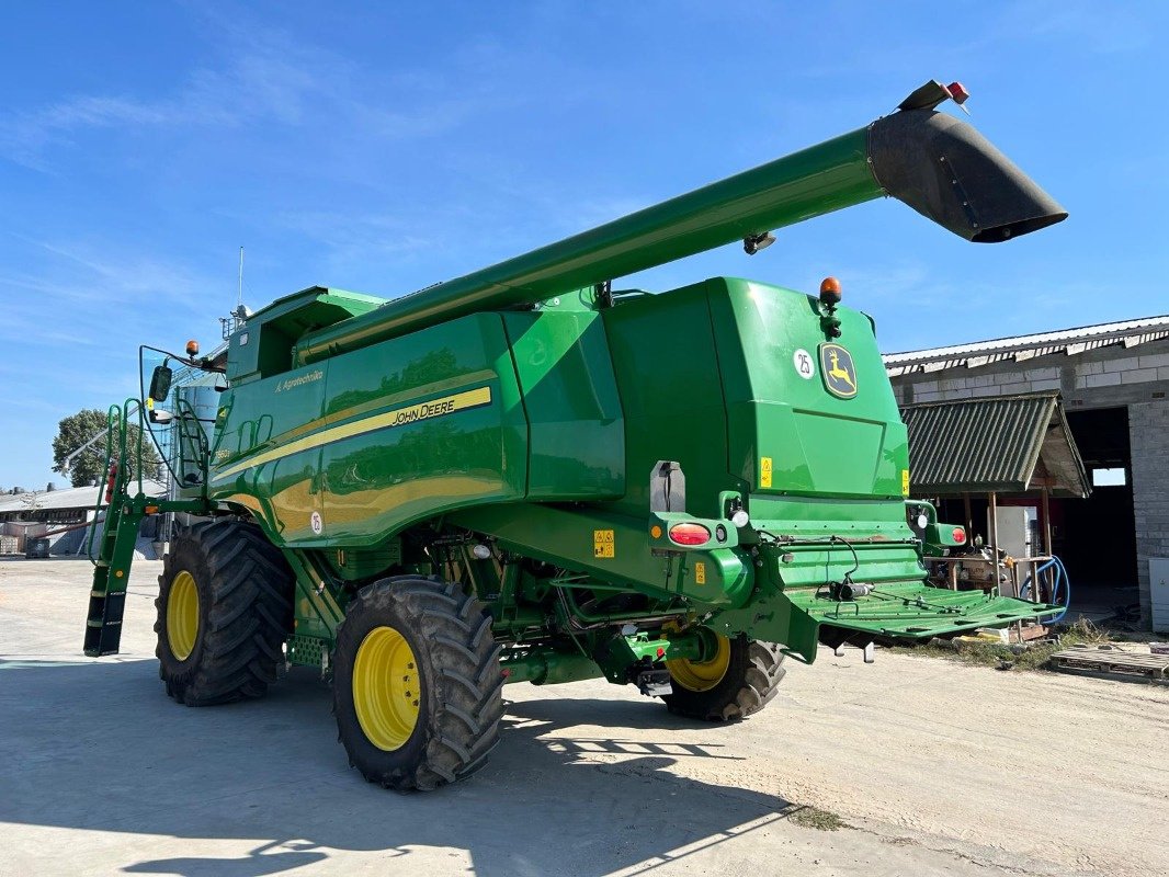 Mähdrescher van het type John Deere T660i, Gebrauchtmaschine in Mrągowo (Foto 5)