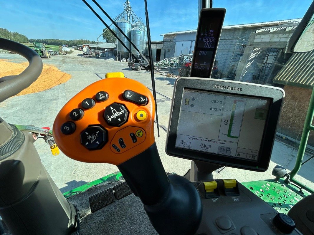 Mähdrescher van het type John Deere T660i, Gebrauchtmaschine in Mrągowo (Foto 16)