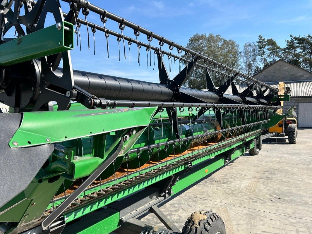 Mähdrescher van het type John Deere T660i, Gebrauchtmaschine in Mrągowo (Foto 20)