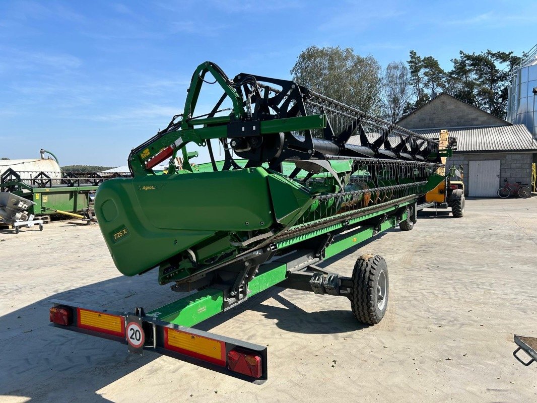 Mähdrescher van het type John Deere T660i, Gebrauchtmaschine in Mrągowo (Foto 25)