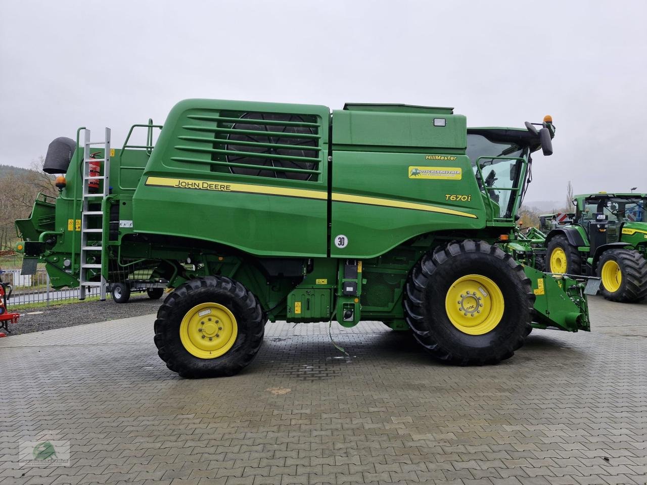 Mähdrescher del tipo John Deere T670 HM, Gebrauchtmaschine In Teichröda (Immagine 4)