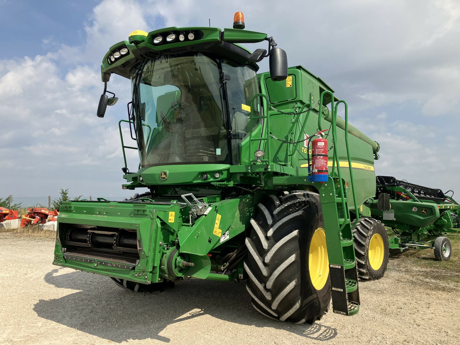 Mähdrescher Türe ait John Deere T670 I, Gebrauchtmaschine içinde VAROIS & CHAIGNOT (resim 1)