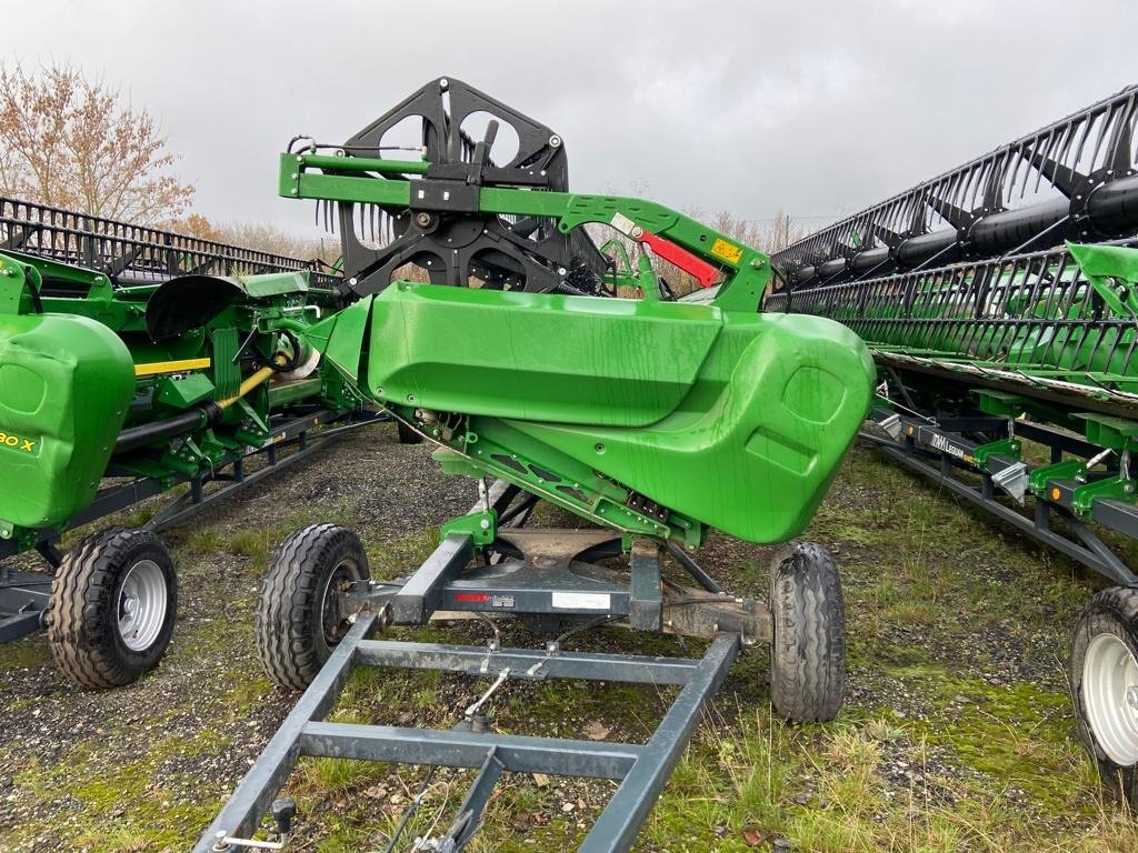 Mähdrescher typu John Deere T670 MY20, Gebrauchtmaschine w Neubrandenburg (Zdjęcie 17)