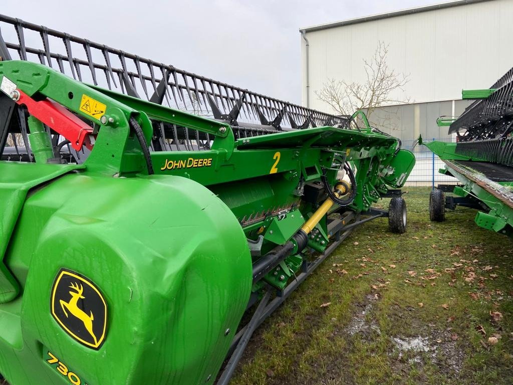 Mähdrescher of the type John Deere T670 MY20, Gebrauchtmaschine in Neubrandenburg (Picture 19)