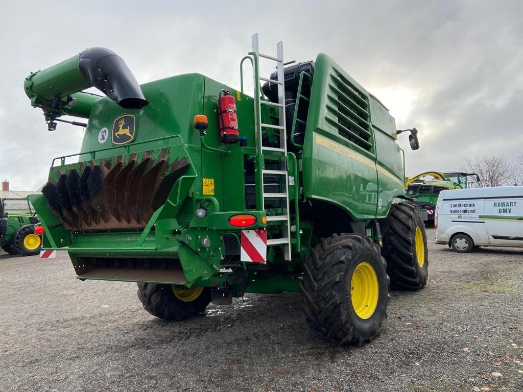 Mähdrescher van het type John Deere T670 MY20, Gebrauchtmaschine in Neubrandenburg (Foto 4)