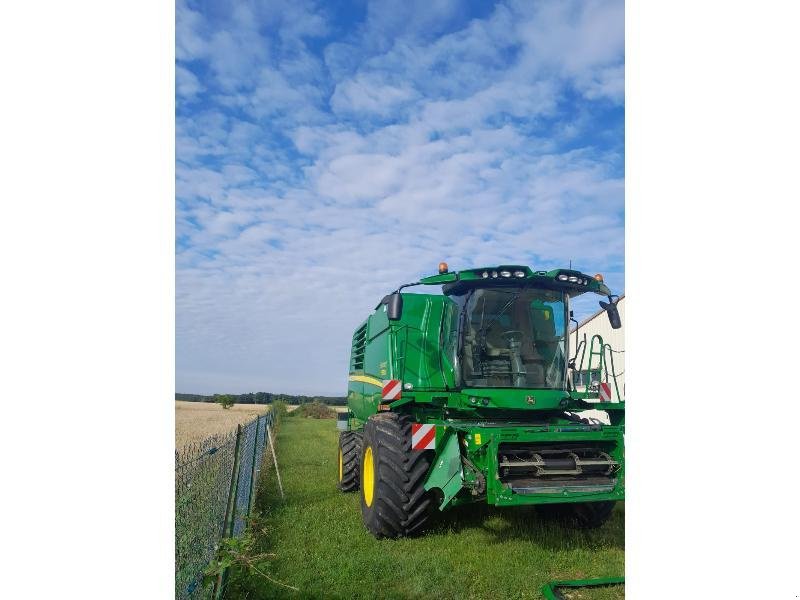 Mähdrescher του τύπου John Deere T670, Gebrauchtmaschine σε SAINT-GERMAIN DU PUY (Φωτογραφία 2)