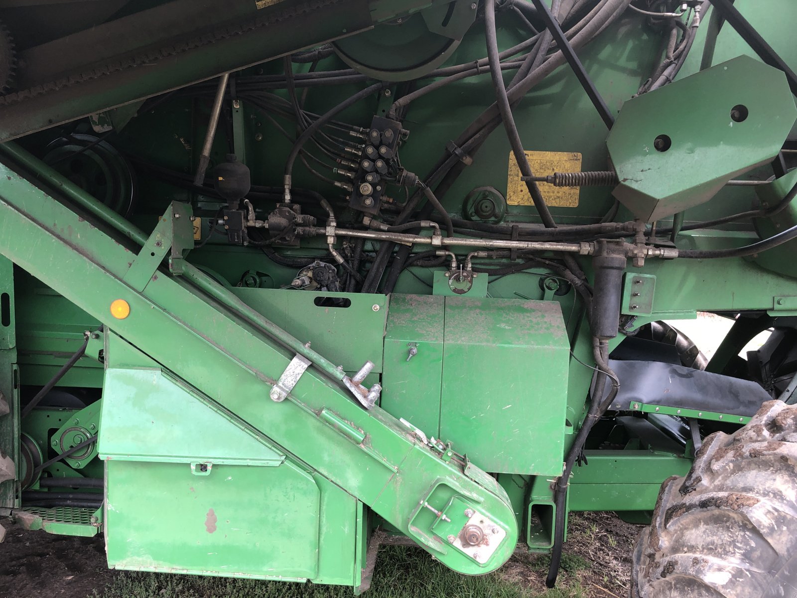 Mähdrescher tip John Deere T670, Gebrauchtmaschine in Schweringen (Poză 22)