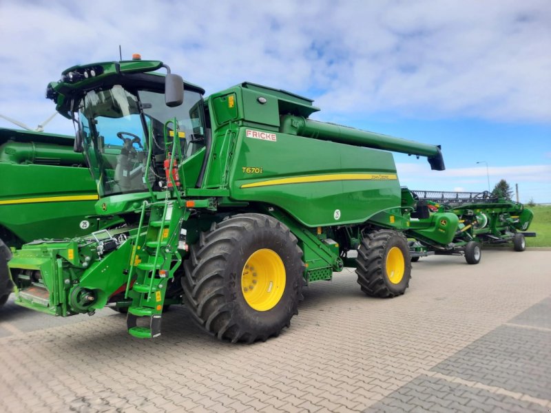 Mähdrescher a típus John Deere T670, Neumaschine ekkor: OSTRÓW MAZOWIECKA (Kép 1)