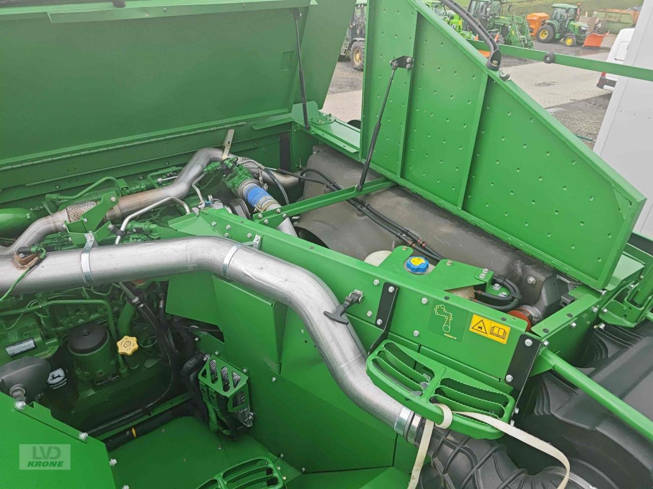 Mähdrescher du type John Deere T670, Gebrauchtmaschine en Zorbau (Photo 19)