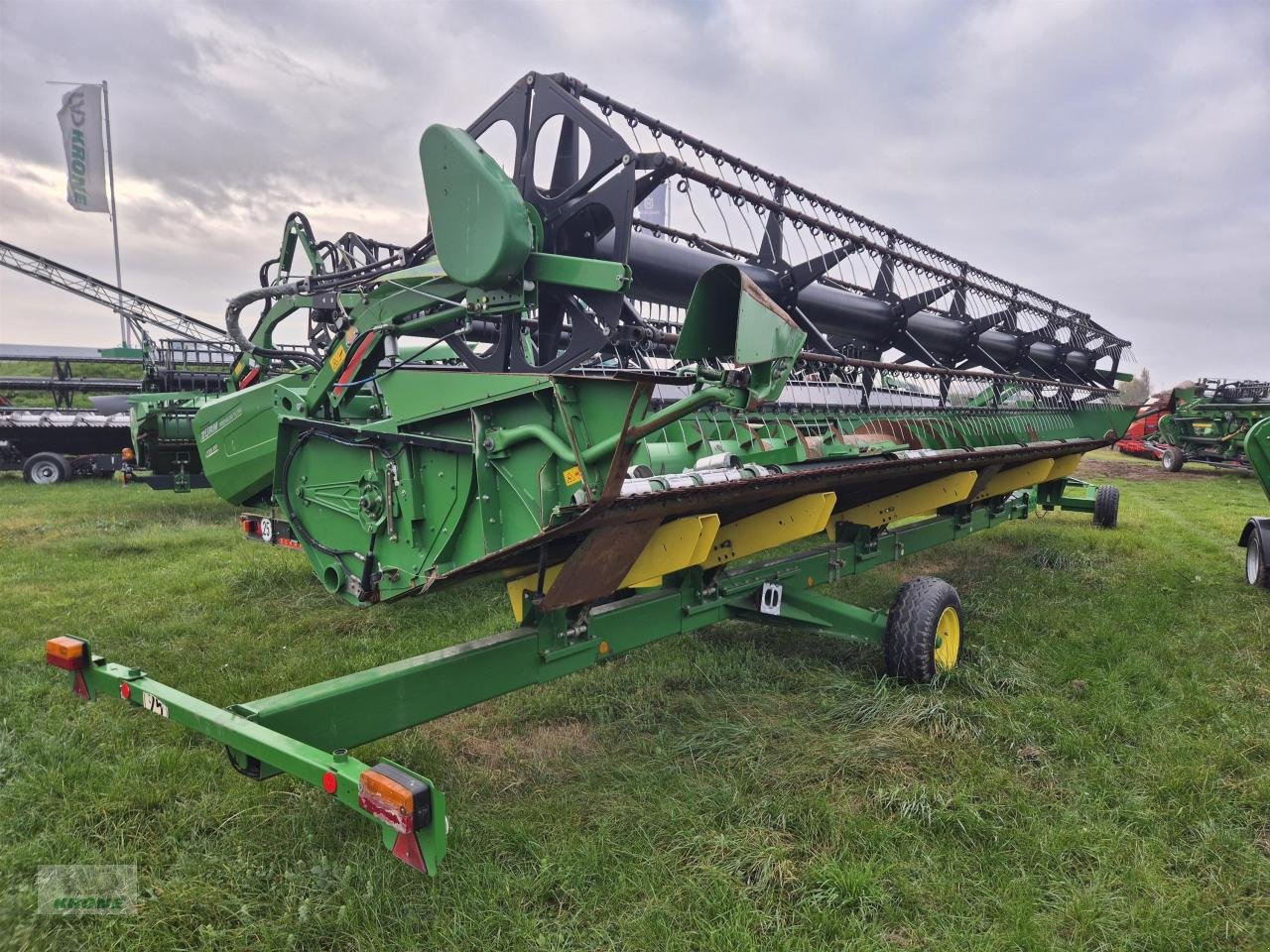 Mähdrescher del tipo John Deere T670, Gebrauchtmaschine In Zorbau (Immagine 25)