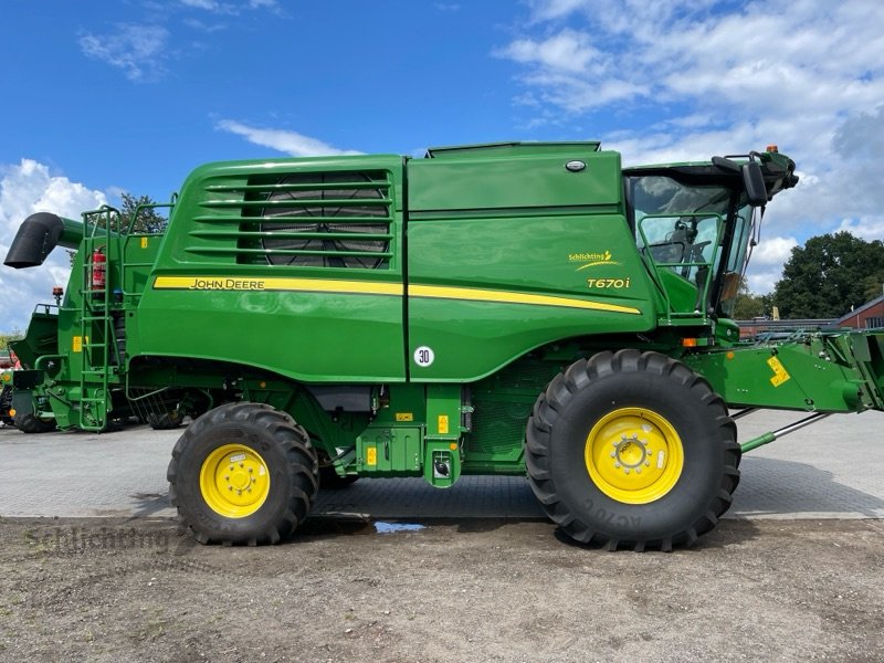 Mähdrescher Türe ait John Deere T670, Vorführmaschine içinde Marxen (resim 2)