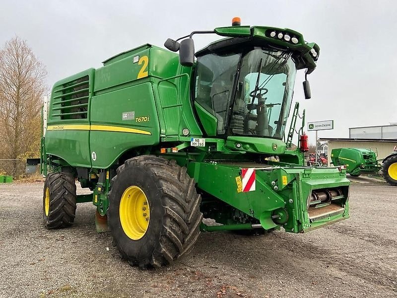 Mähdrescher του τύπου John Deere T670I Incl. Skærebord, vogn og GPS StarFire 6000. Ring til Ulrik på 40255544. Jeg snakker Jysk, tysk og engelsk., Gebrauchtmaschine σε Kolding (Φωτογραφία 1)