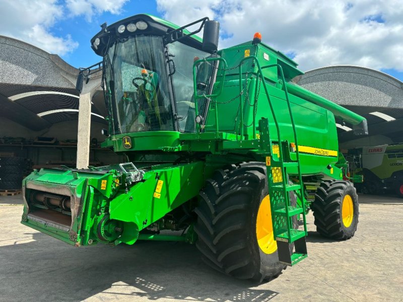 Mähdrescher tip John Deere T670I, Gebrauchtmaschine in Baillonville (Poză 1)